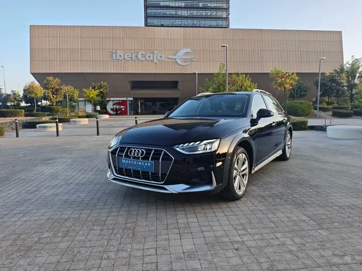 Audi A4 allroad 2023, foto 5