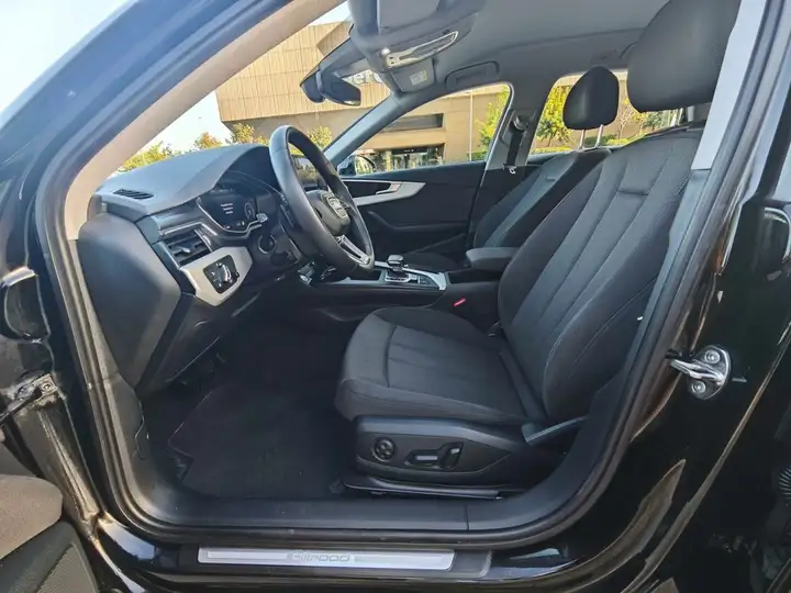 Audi A4 allroad 2023, foto 28