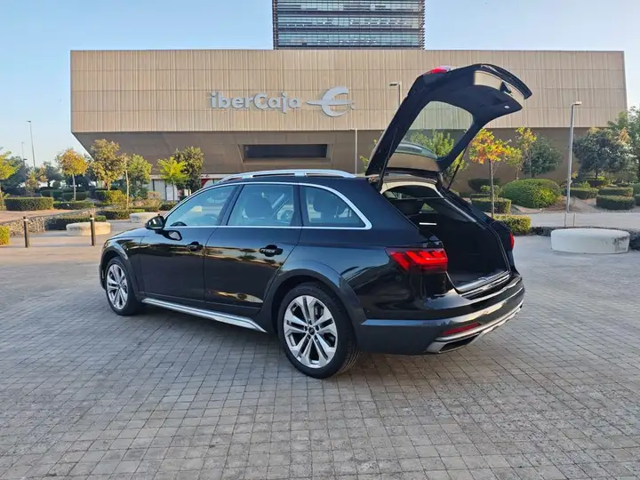 Audi A4 allroad 2023, foto 13