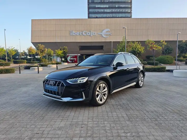 Audi A4 allroad 2023, foto 3