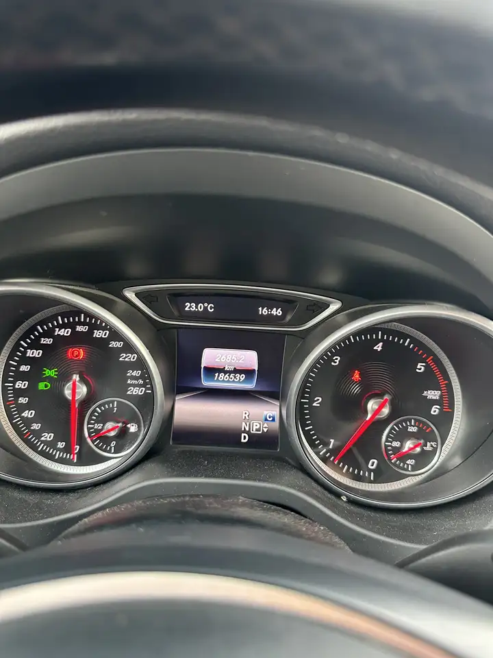 Mercedes-Benz CLA 220