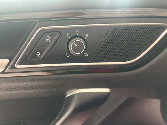 Volkswagen Golf view 12