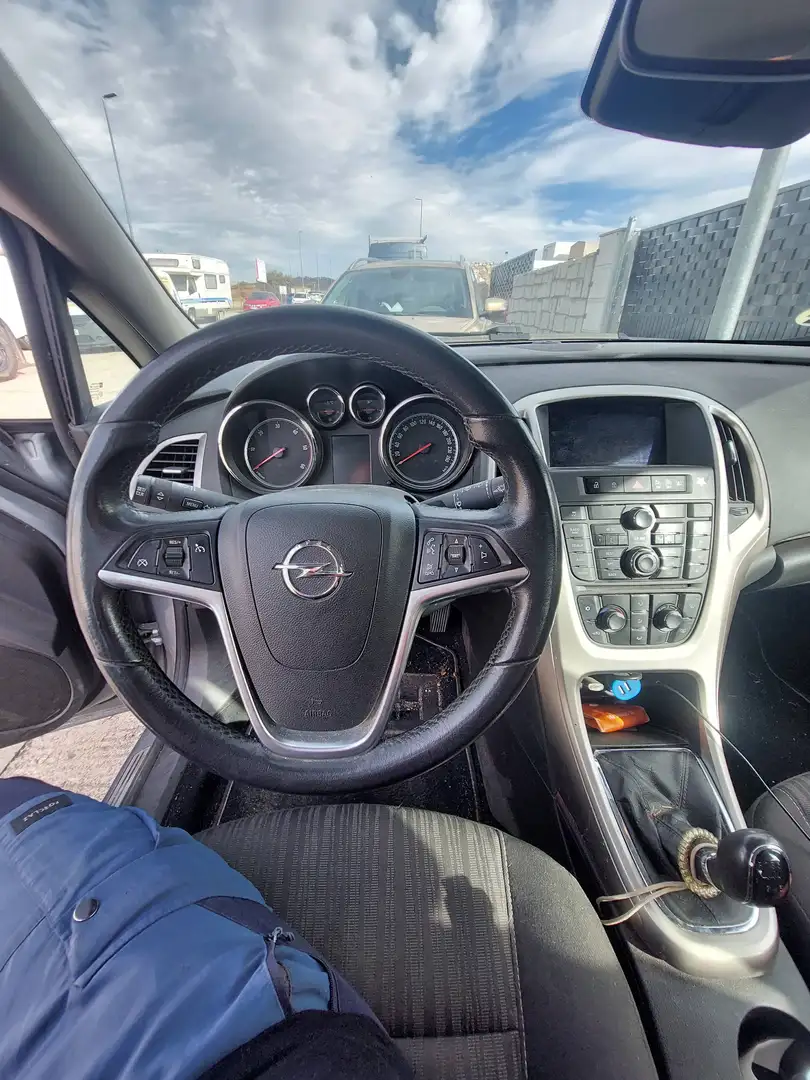 Opel Astra Cosmo Astra ST 1.7CDTi Cosmo Gris - 2