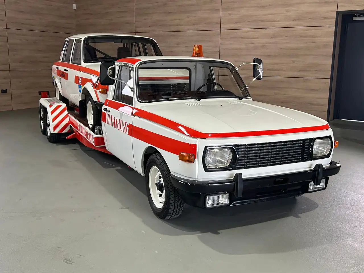 Wartburg 353 Rallye Trans mit 353 WR Rallyewagen, foto 3