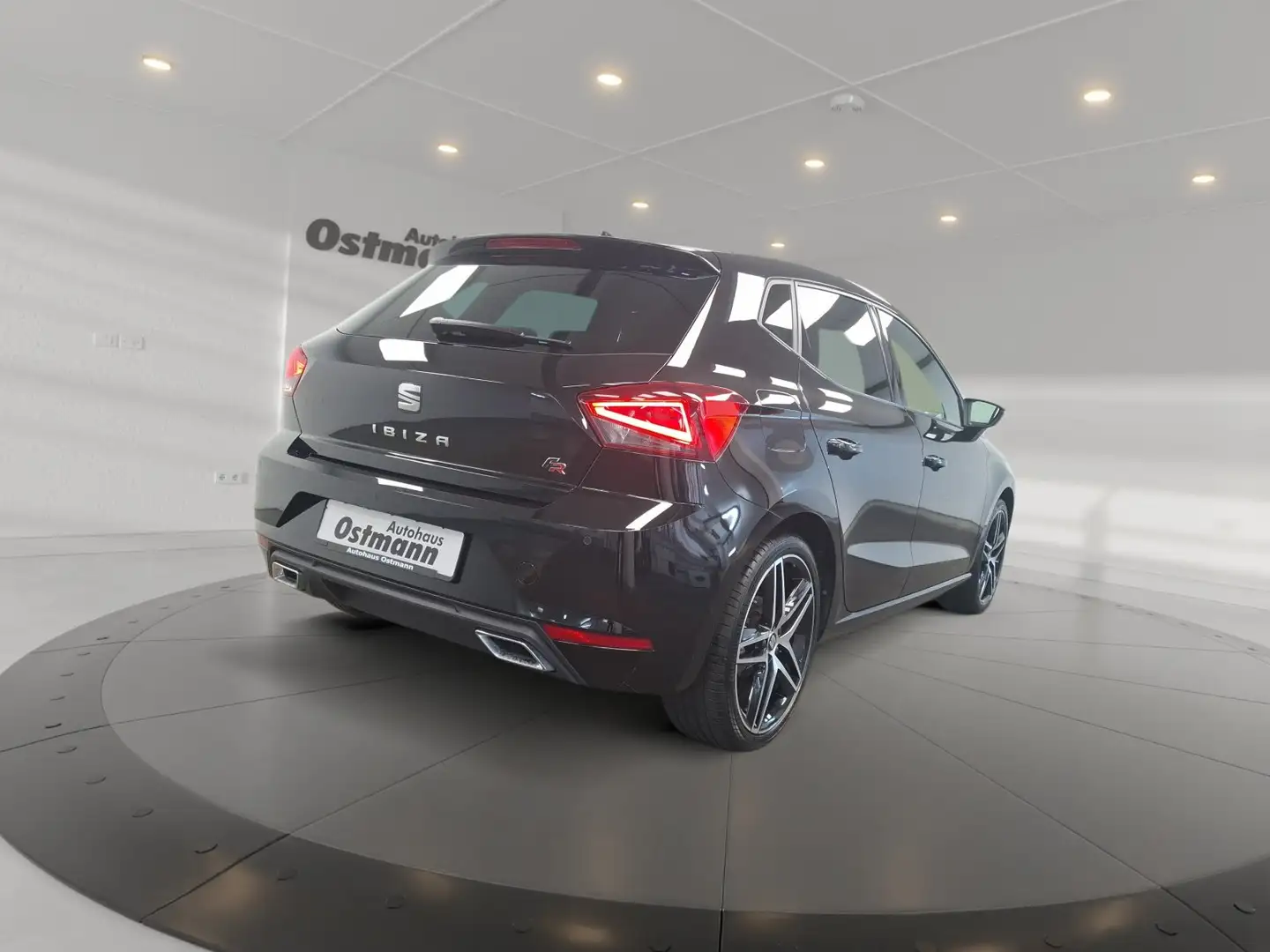 SEAT Ibiza 1.0 TSI FR Pano Climatr. SHZ LED Navi PDC Schwarz - 2