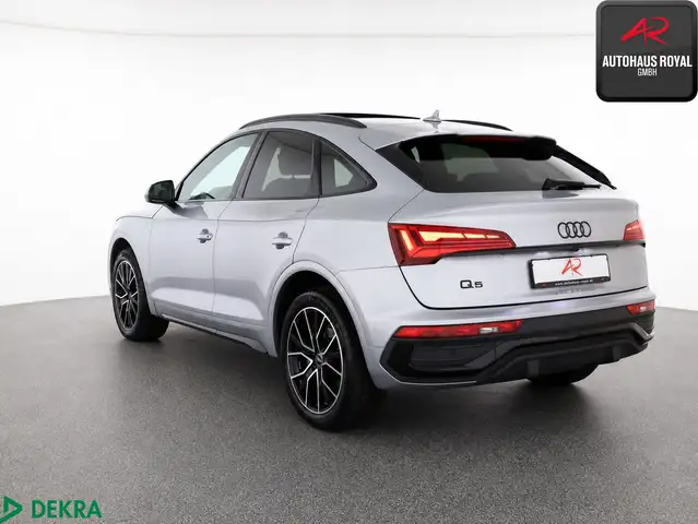 Audi Q5 view 3