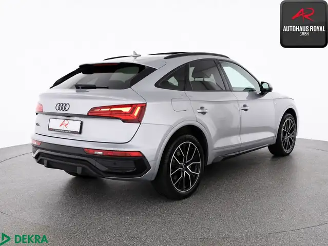 Audi Q5 view 5