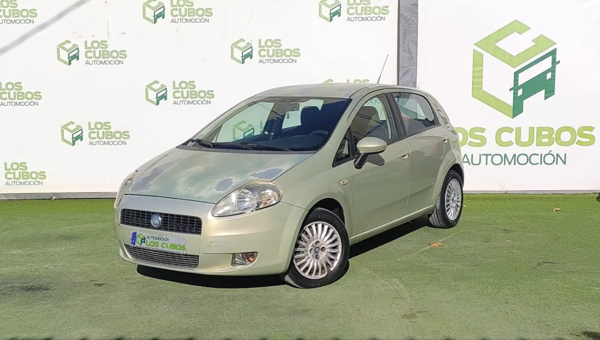 Fiat Grande Punto 1.4 Dynamic 95 Beige - 1