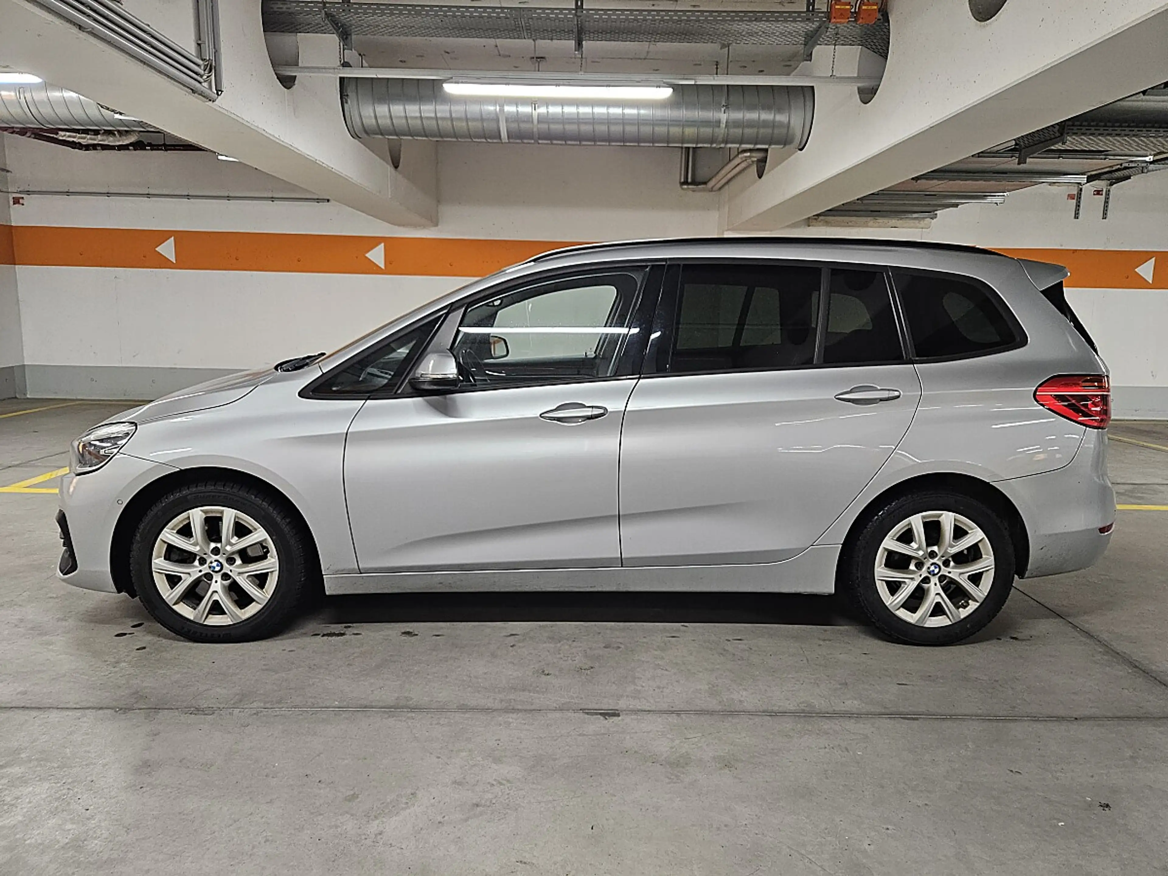 BMW 218 d Gran Tourer Sport Line Aut. — photo 4