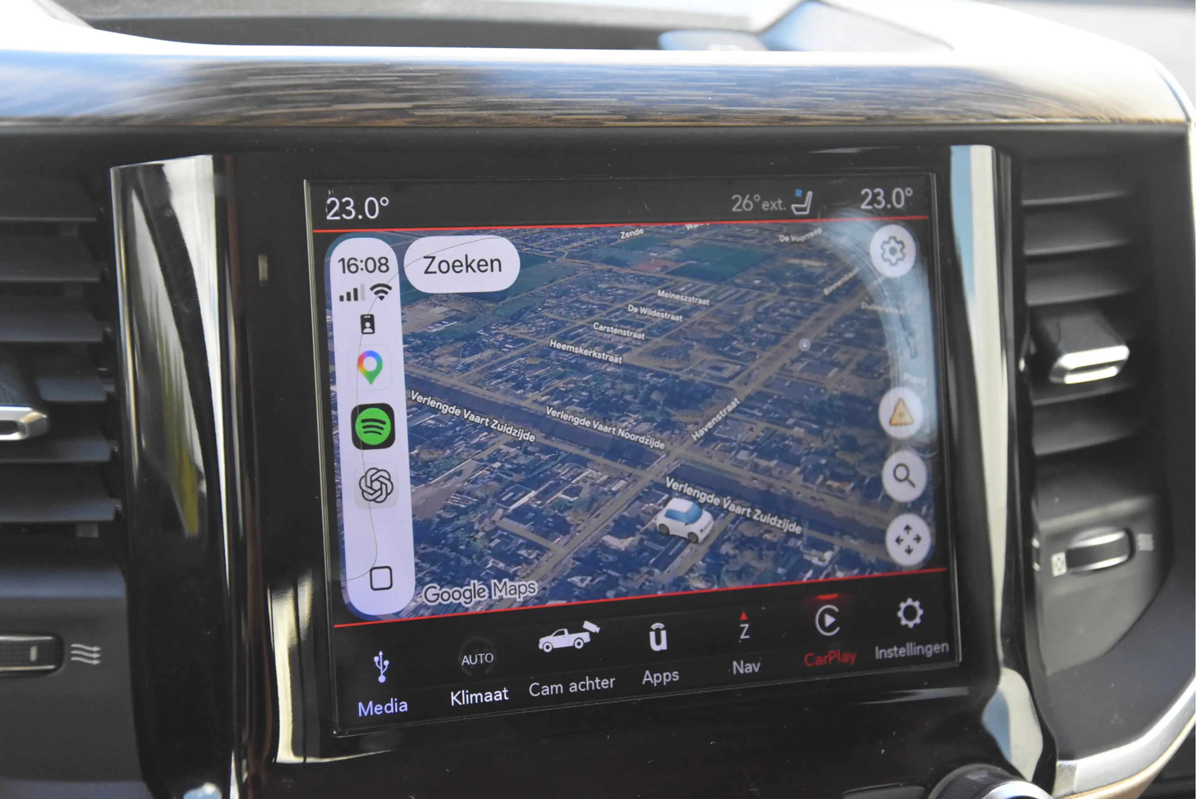 Dodge RAM 1500 5.7 Hemi Crew Cab Laramie — photo 17