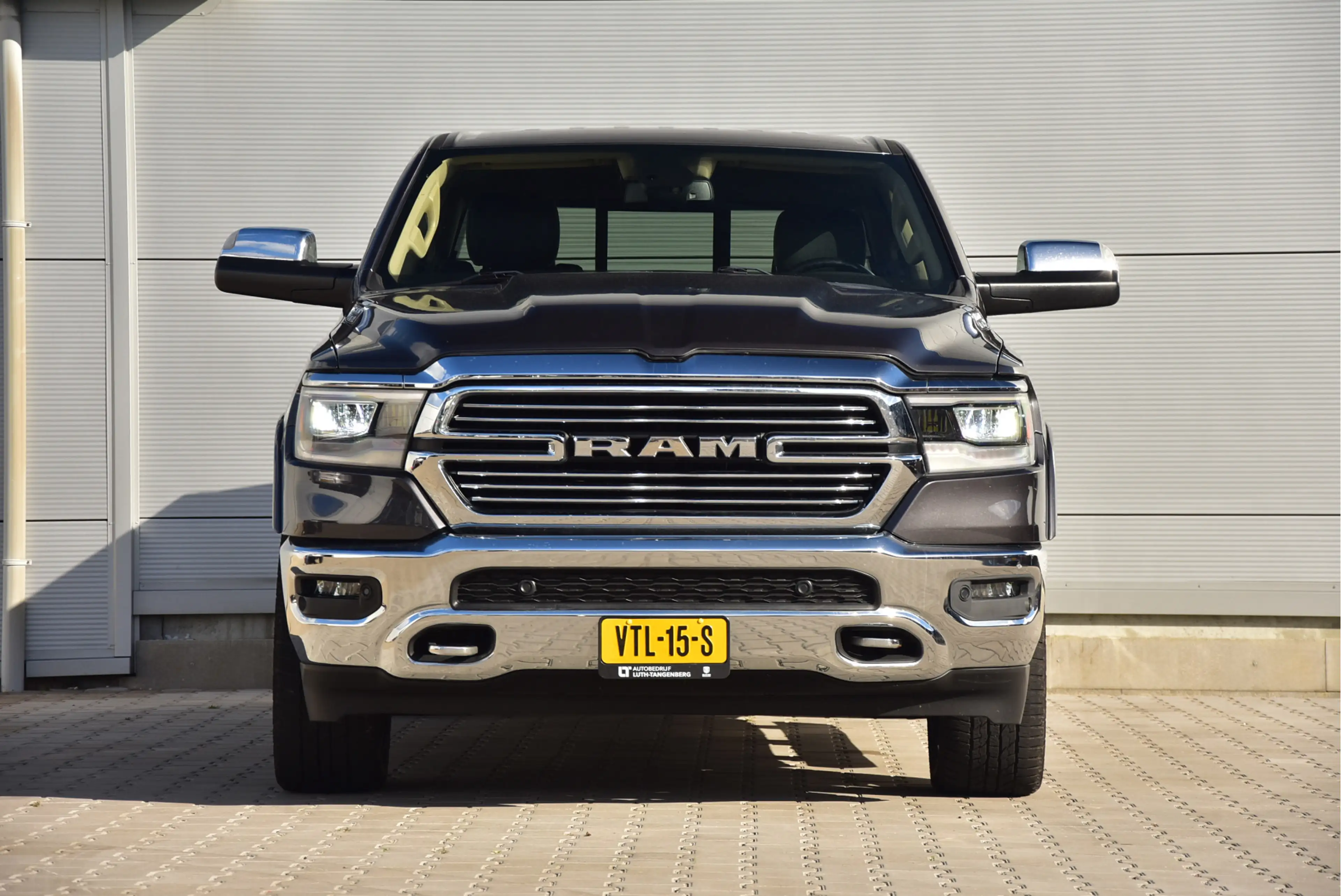 Dodge RAM 1500 5.7 Hemi Crew Cab Laramie — photo 15