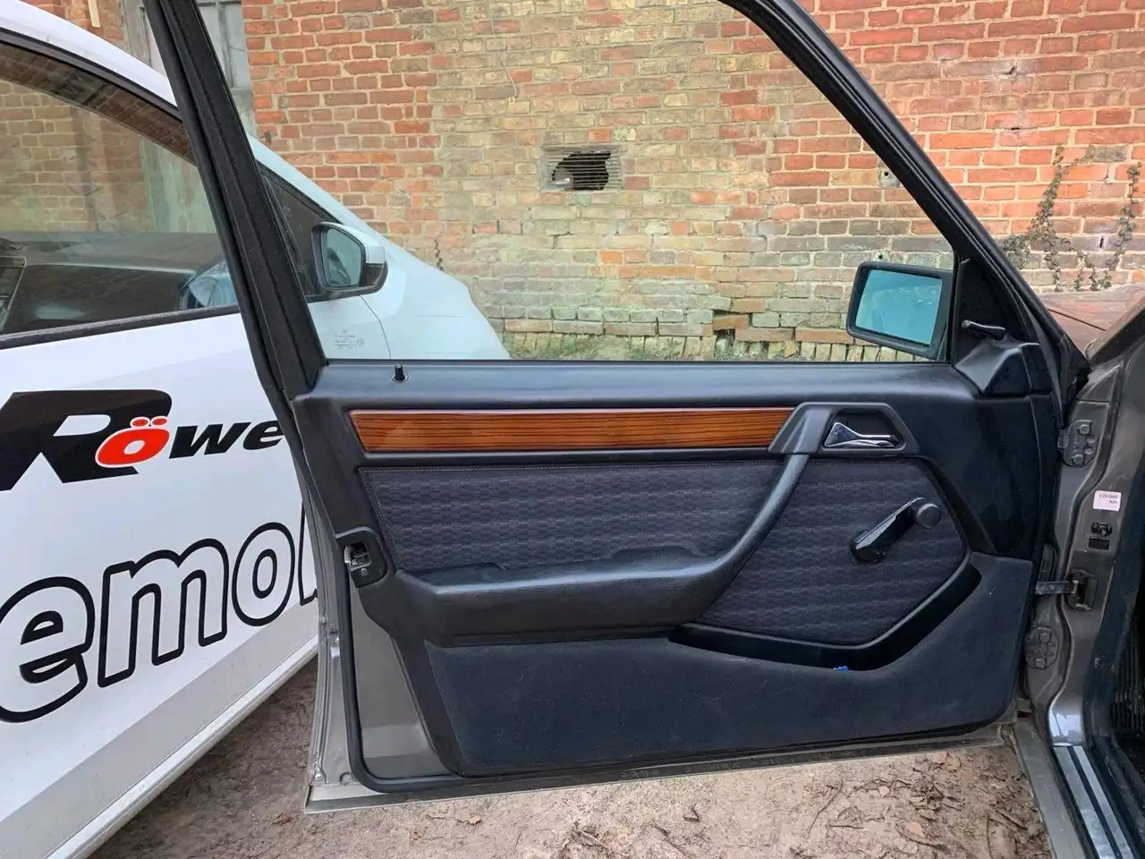 Mercedes-Benz E 200, foto 9