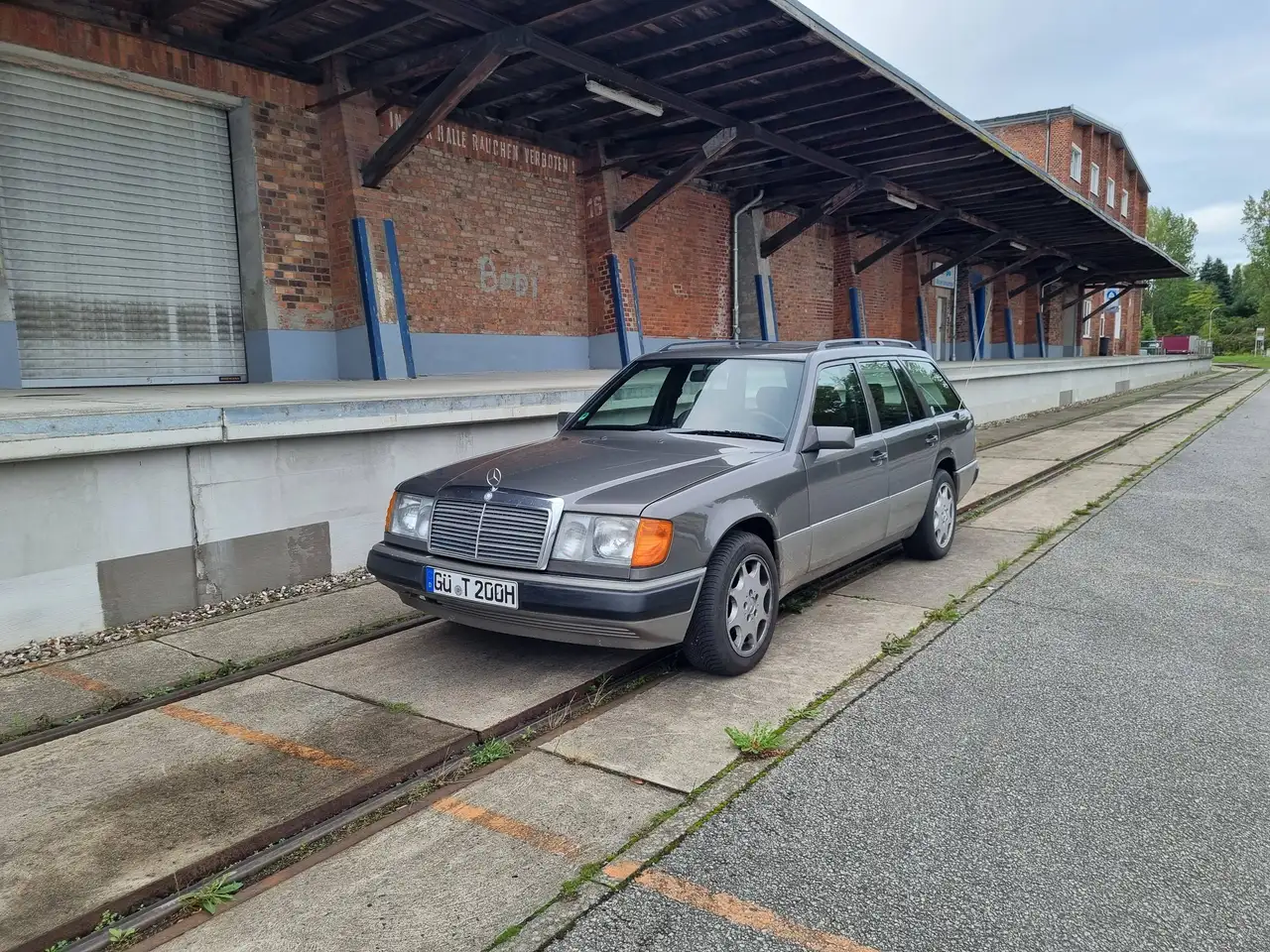 Mercedes-Benz E 200, foto 1