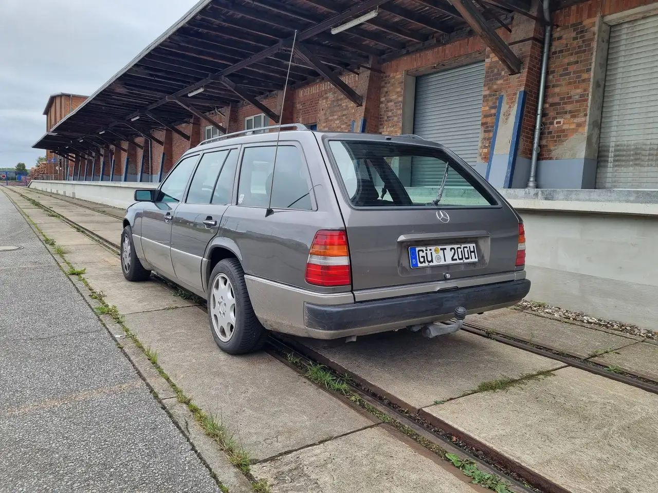 Mercedes-Benz E 200, foto 4