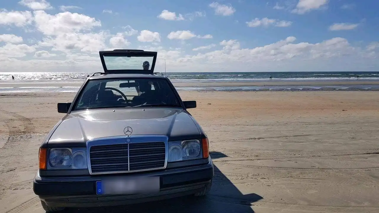 Mercedes-Benz E 200, foto 10