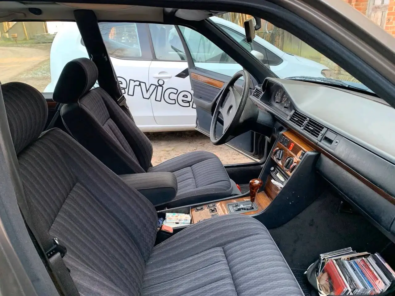 Mercedes-Benz E 200, foto 7