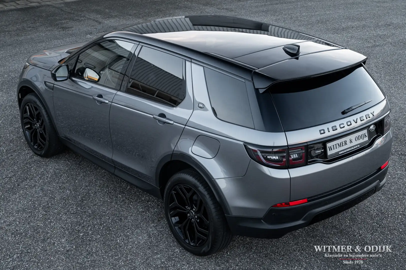 Land Rover Discovery Sport P300e 21.600km black-pack Grau - 2
