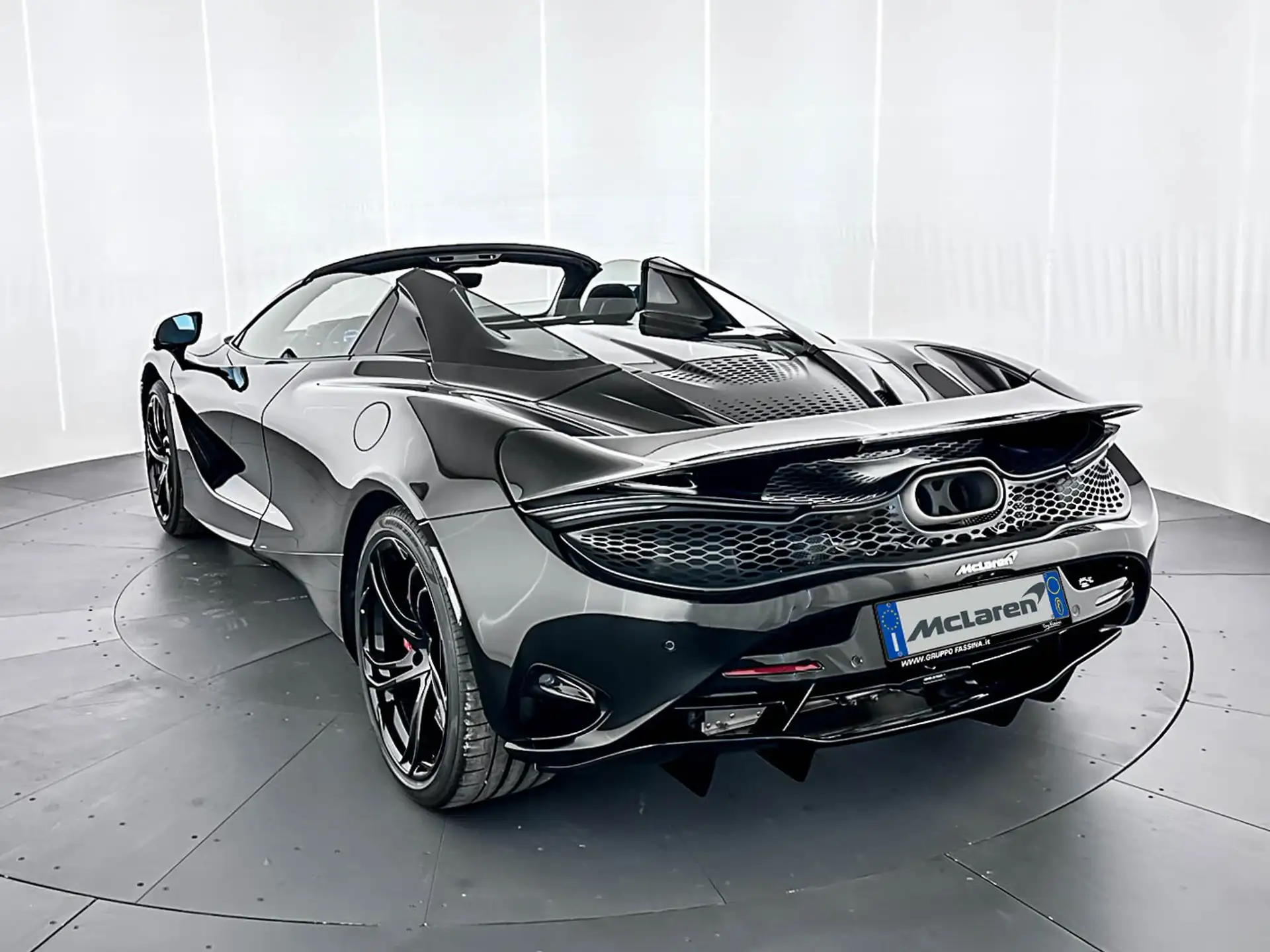 맥라렌 750S 750 2026 실버 사진 6