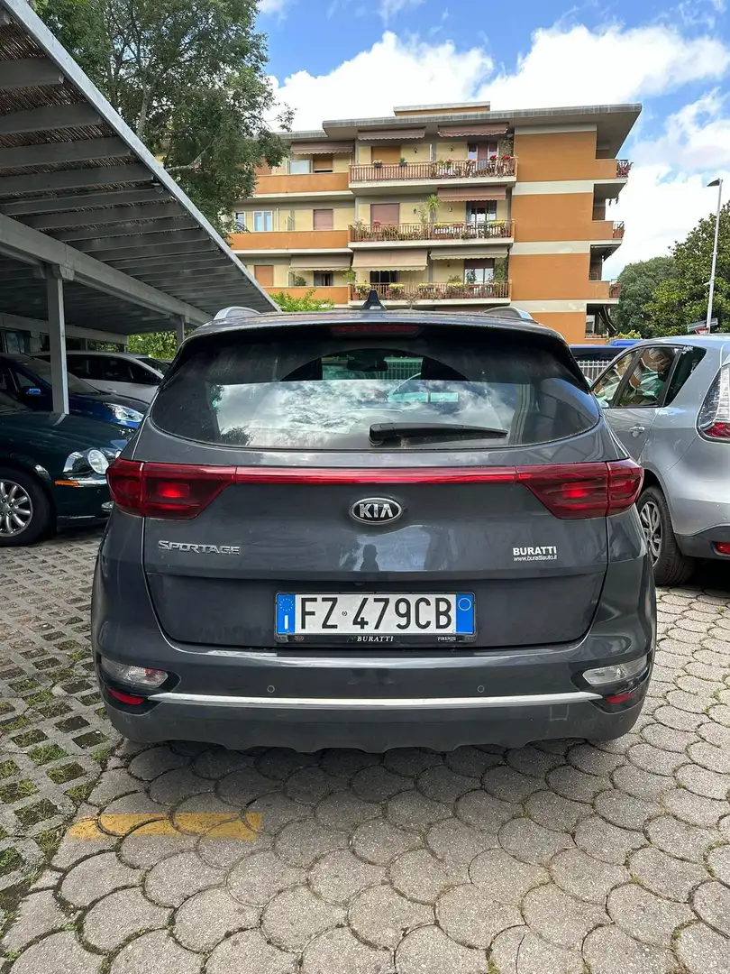 Kia Sportage 1.6 CRDI 115 CV 2WD Business Class Gris - 2