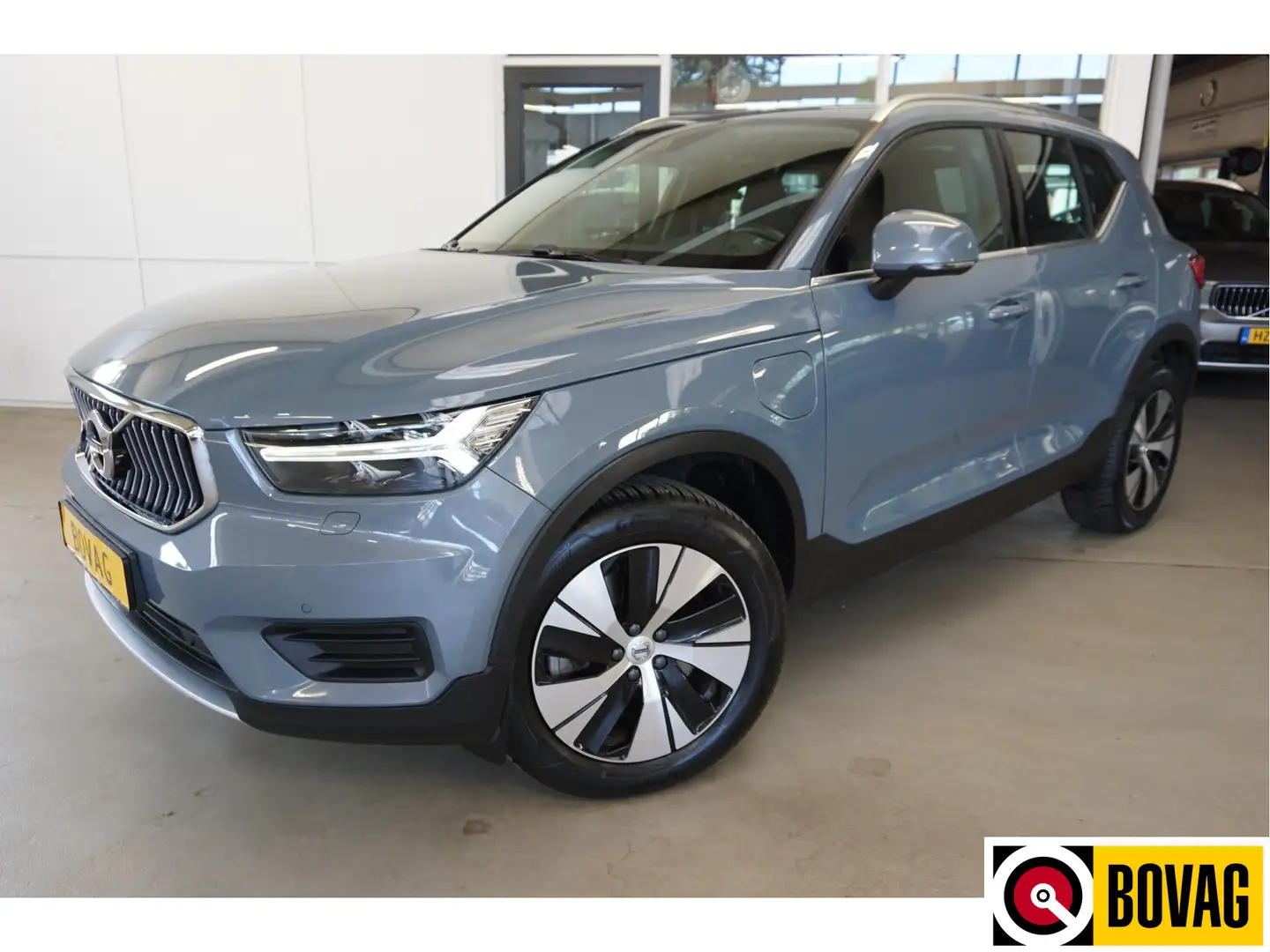 Volvo XC40 1.5 T4 Recharge Inscription Camera DAB Alarm Adapt Grijs - 1