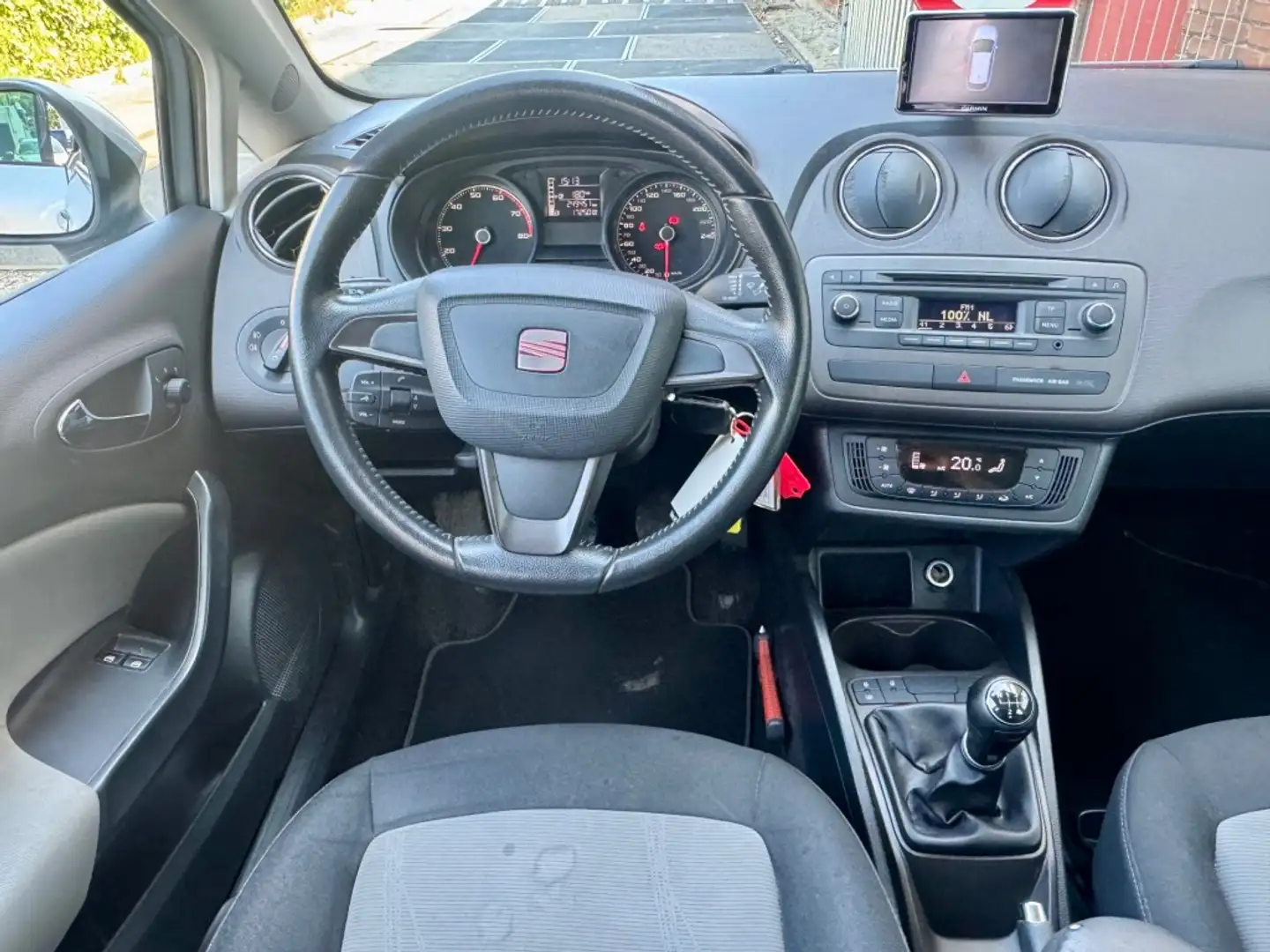 SEAT Ibiza ST 1.2 TSI Chill Out Plus CLIMA NAVI PDC 1STE EIG. Grijs - 2