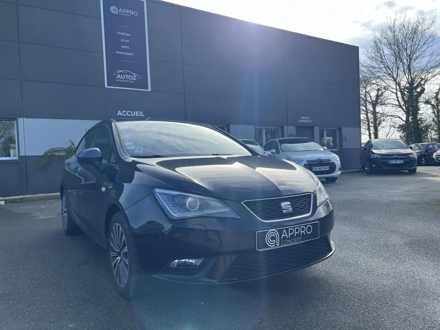 SEAT Ibiza Ibiza 1.0i 12V - 75   Connect Negro - 2