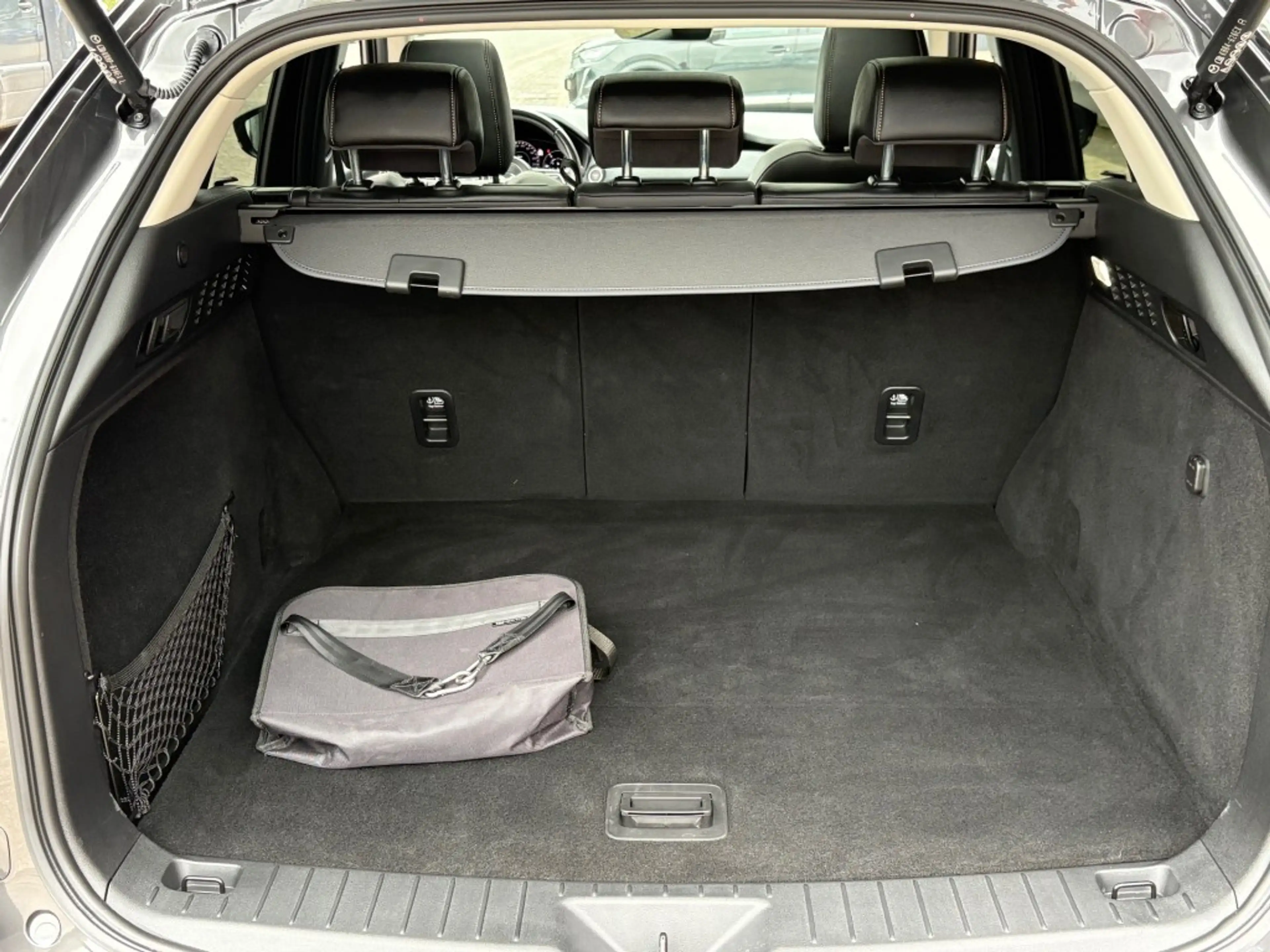 Mazda CX-60 2.5 SKYACTIV 328PK PHEV HOMURA AWD PANO-DAK NAVI C — photo 9