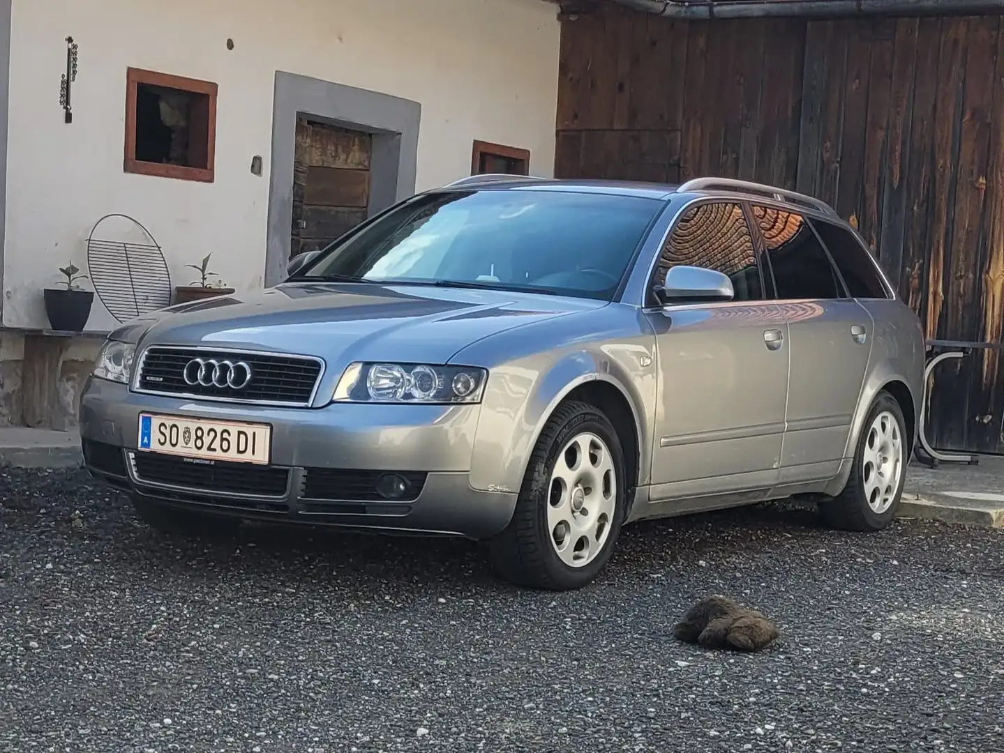 Audi A4 Avant 1.9 TDI Quattro Grau - 1