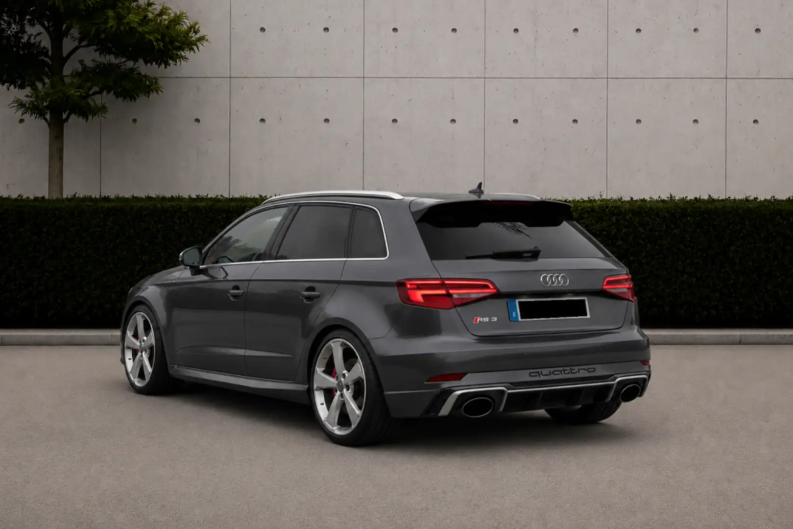 Audi RS3 Sportback quattro S tronic 294kW Gris - 2