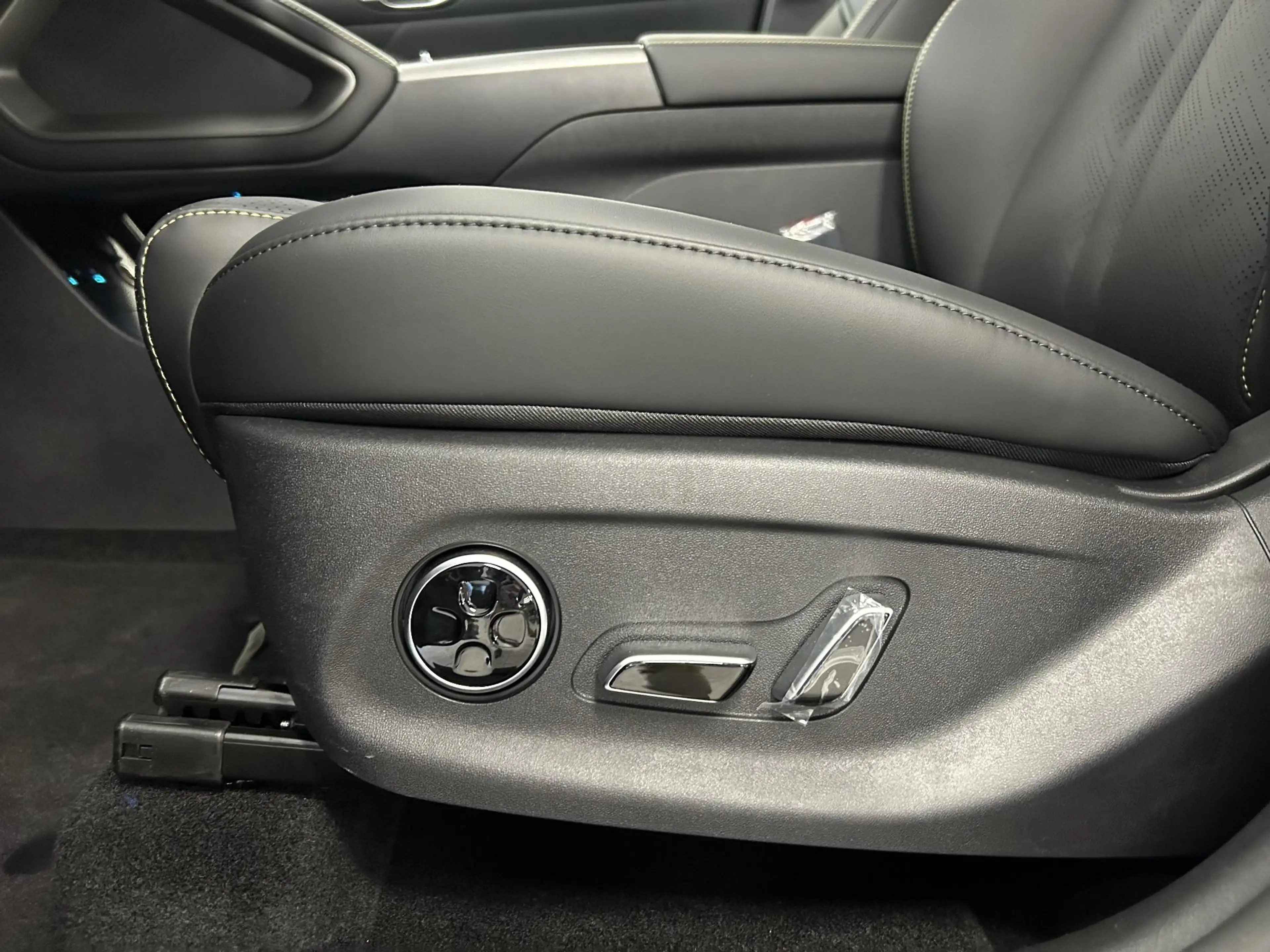 BYD Atto 2 Comfort 65 kWh | NAVI | CAMERA | LED | ADAPTIVE CR — photo 15