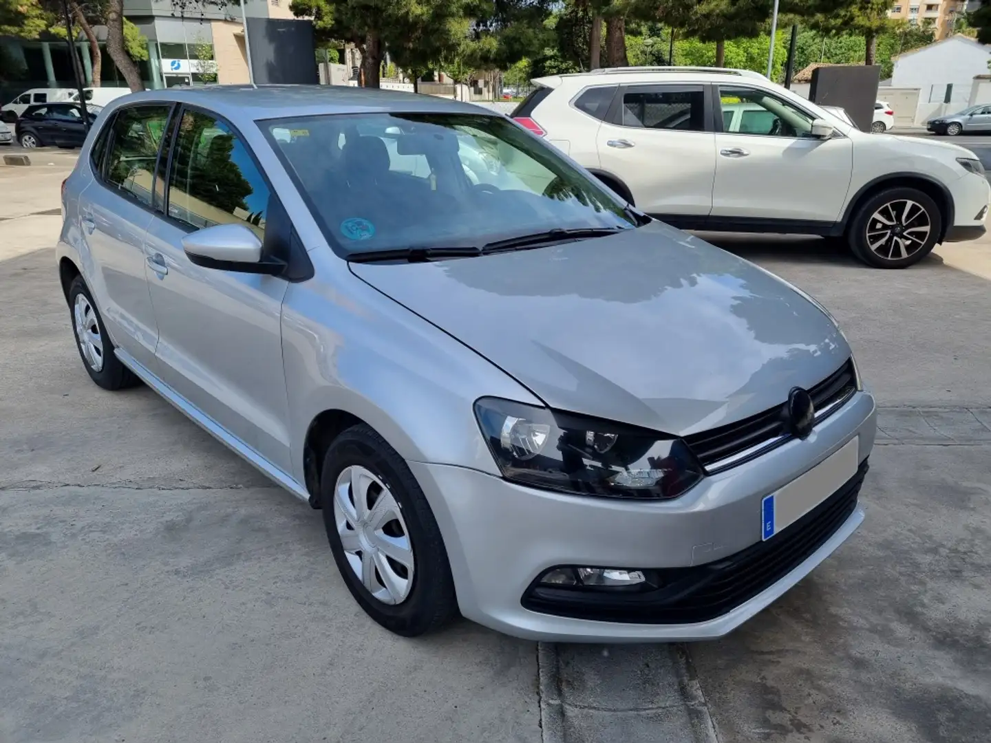 Volkswagen Polo 1.0 BMT Edition 44kW Plateado - 2