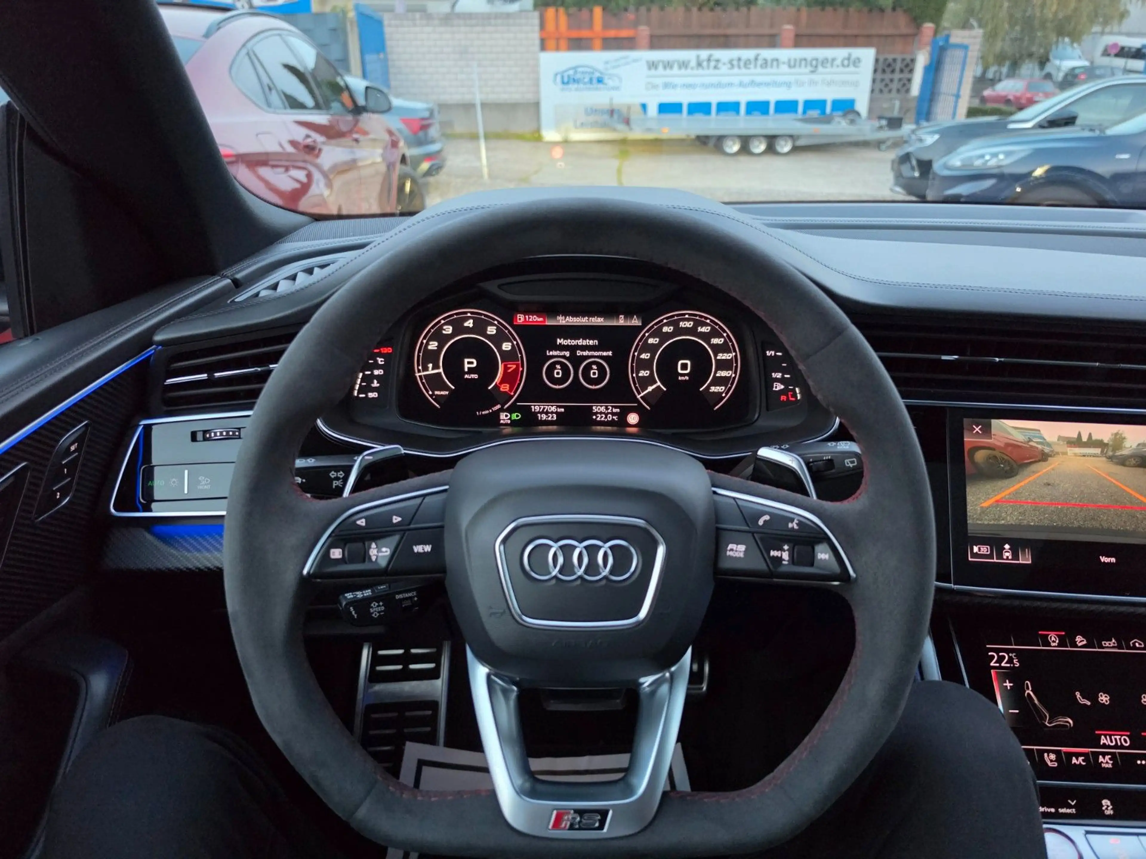 Audi RS Q8 4.0 TFSI QUATTRO KERAMIK B&O PANO 23 INCH / — photo 13