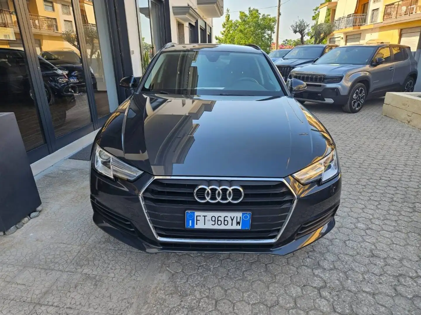 Audi A4 35 2.0 tdi Sport 150cv s-tronic - 2