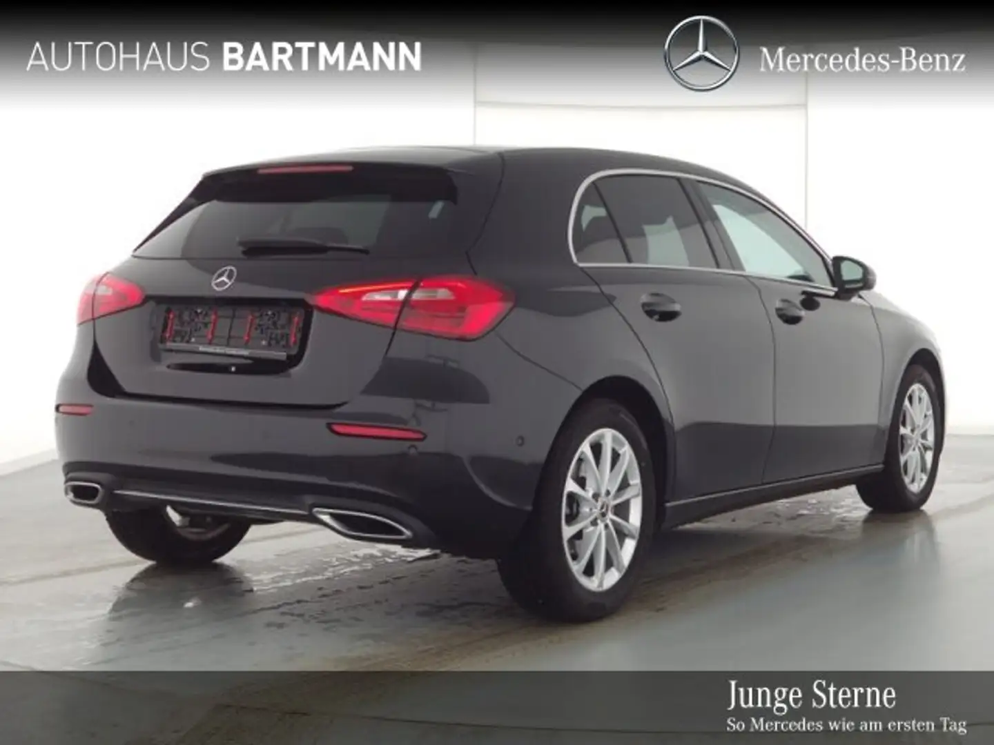 Mercedes-Benz A 180 A 180 PROGRESSIVE+COMAND+ AUTOMATIK+KAMERA+PTS++ Schwarz - 2