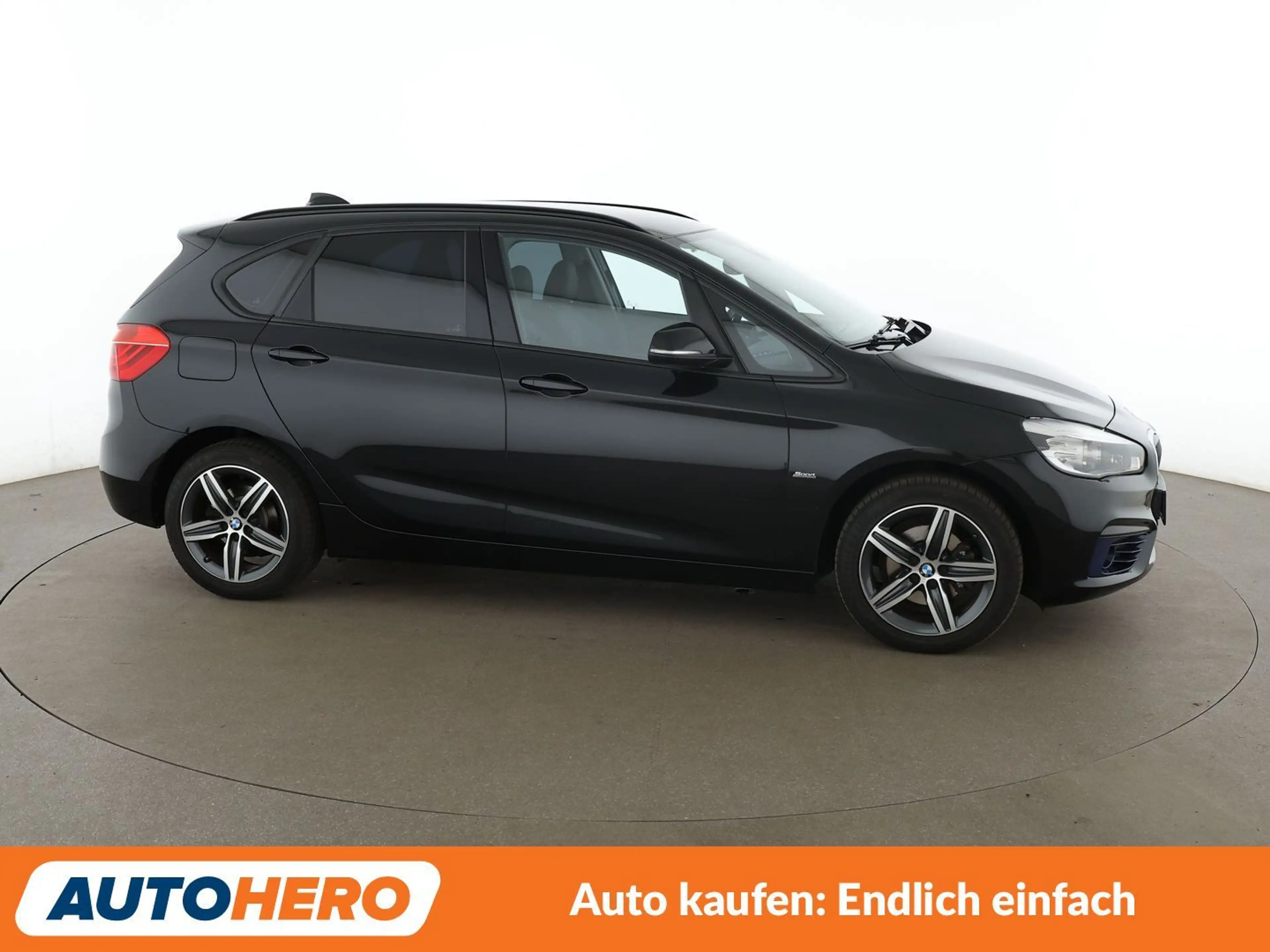BMW 218 218d Active Tourer Sport Line *NAVI*LED*TEMPO*PDC* — photo 7