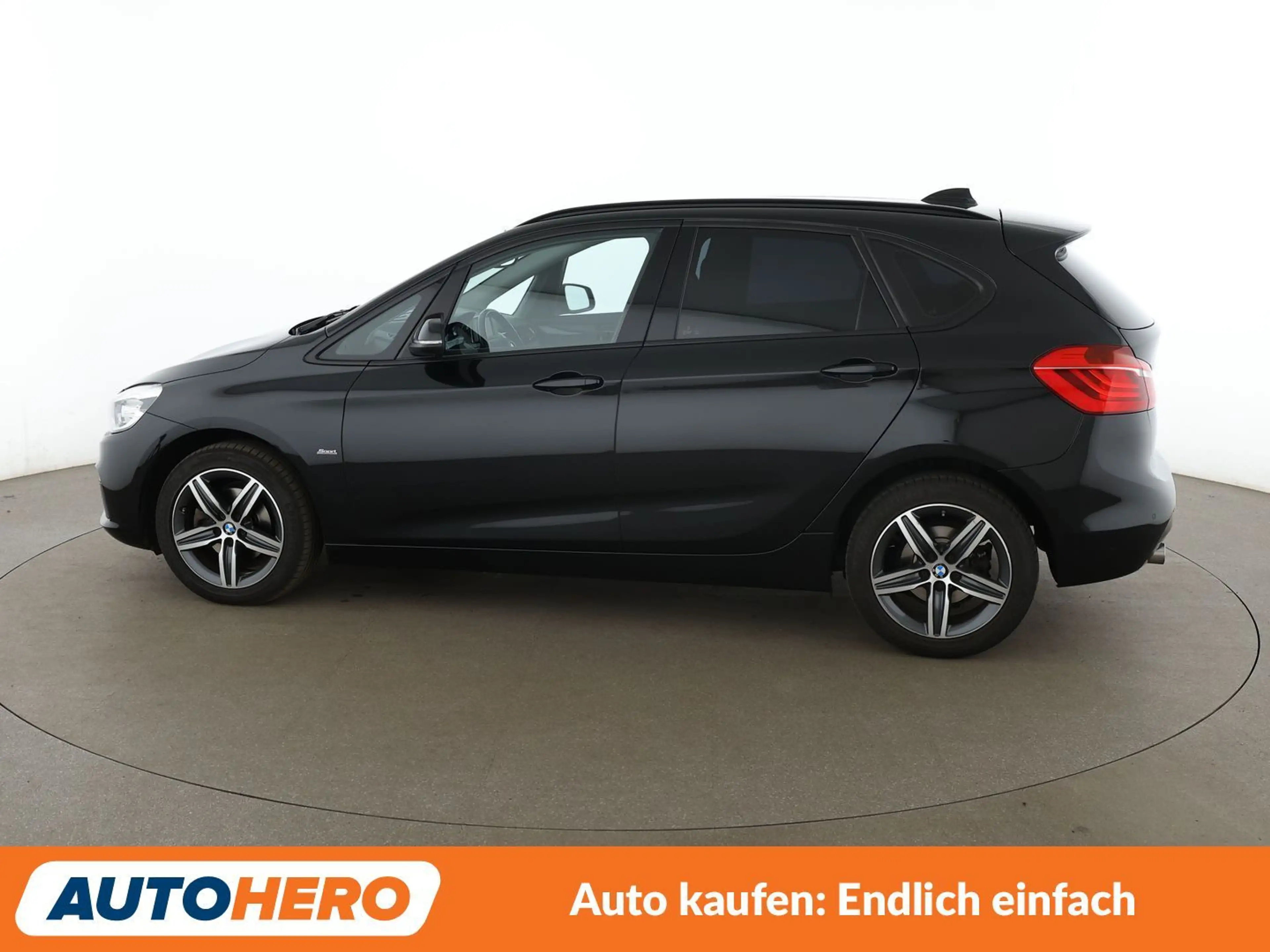 BMW 218 218d Active Tourer Sport Line *NAVI*LED*TEMPO*PDC* — photo 3
