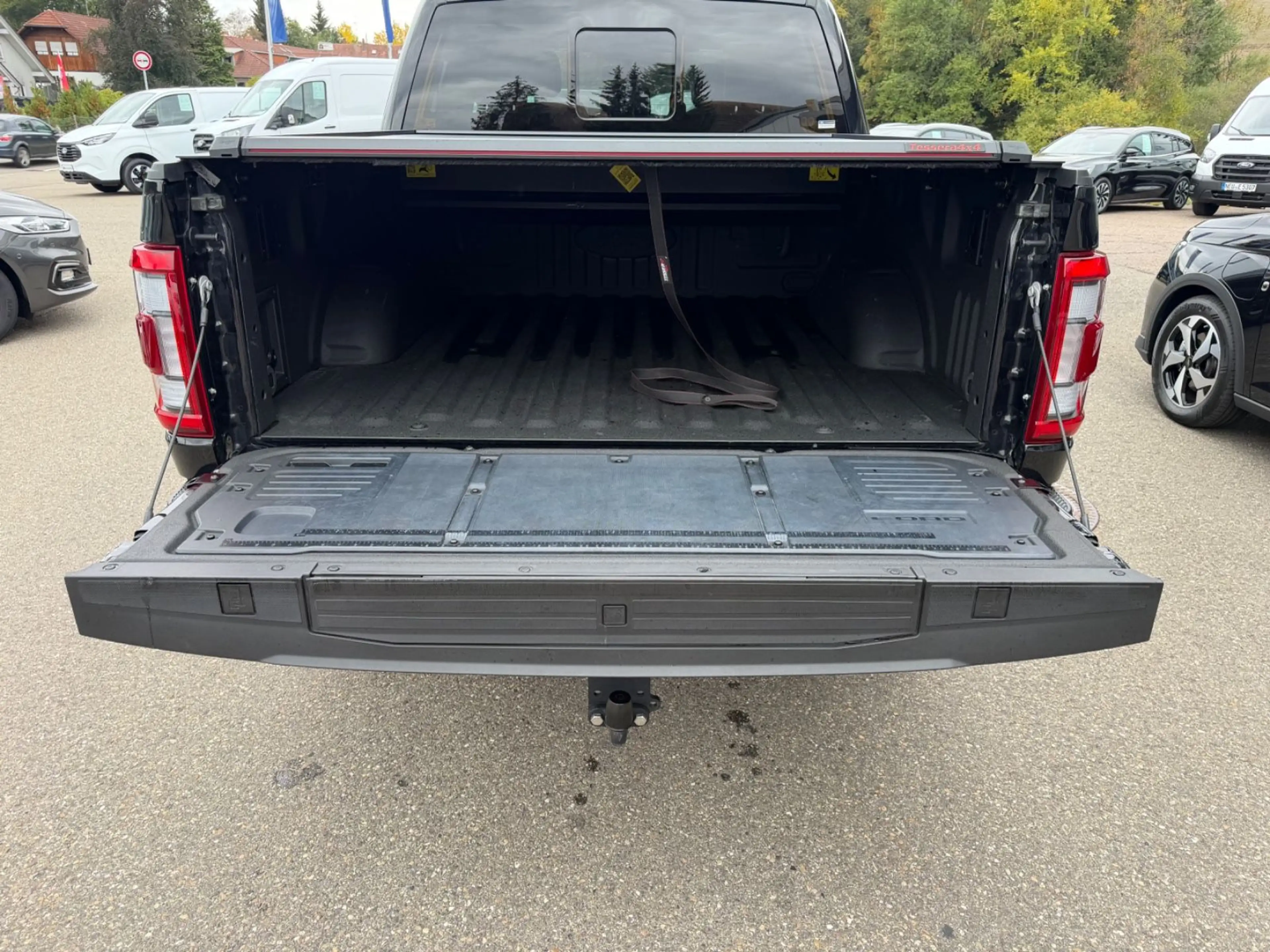 Ford F 150 Lariat 5.0l V8 Black Edition 298KW 4x4 Aut — photo 8