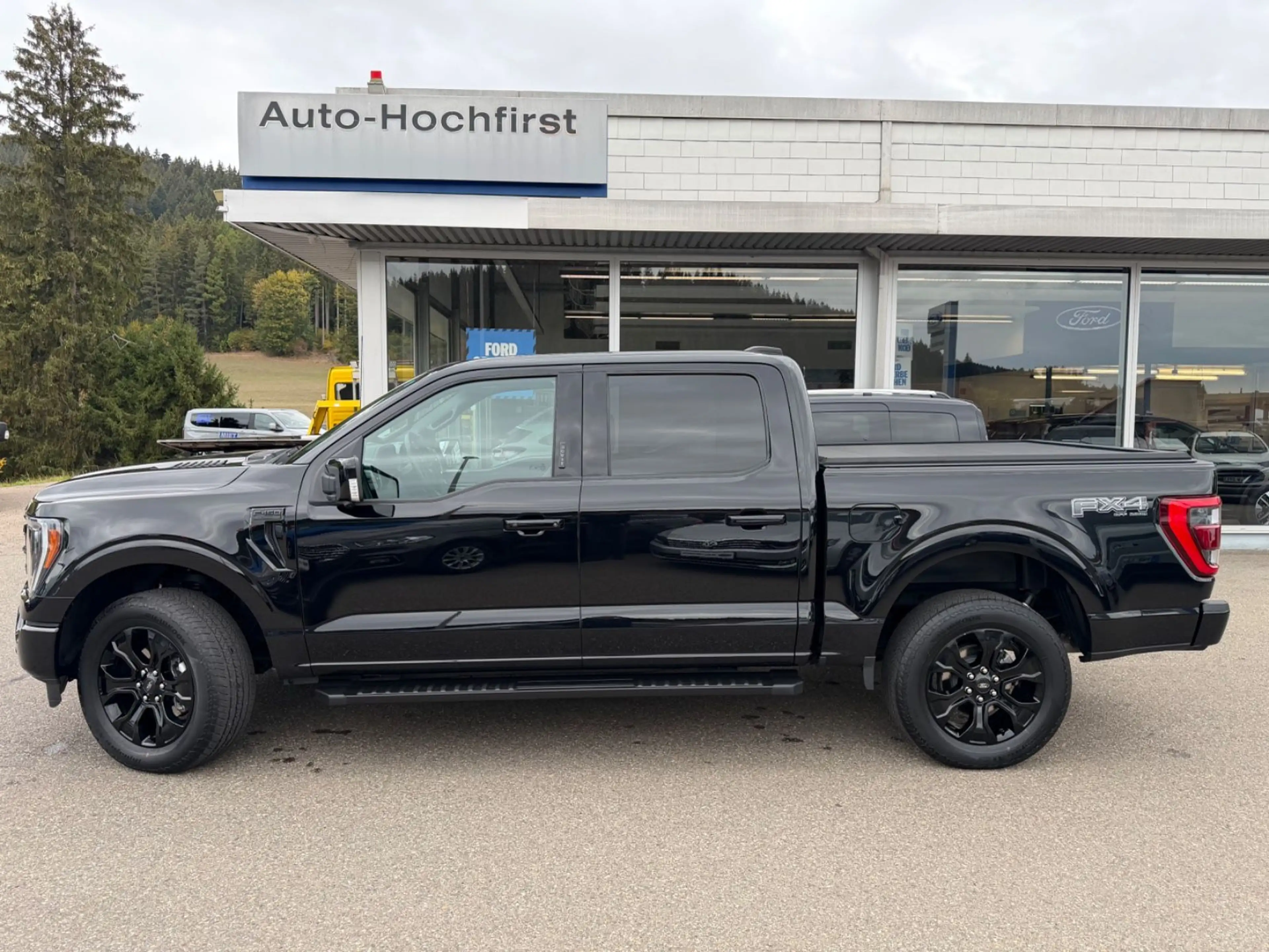Ford F 150 Lariat 5.0l V8 Black Edition 298KW 4x4 Aut — photo 3