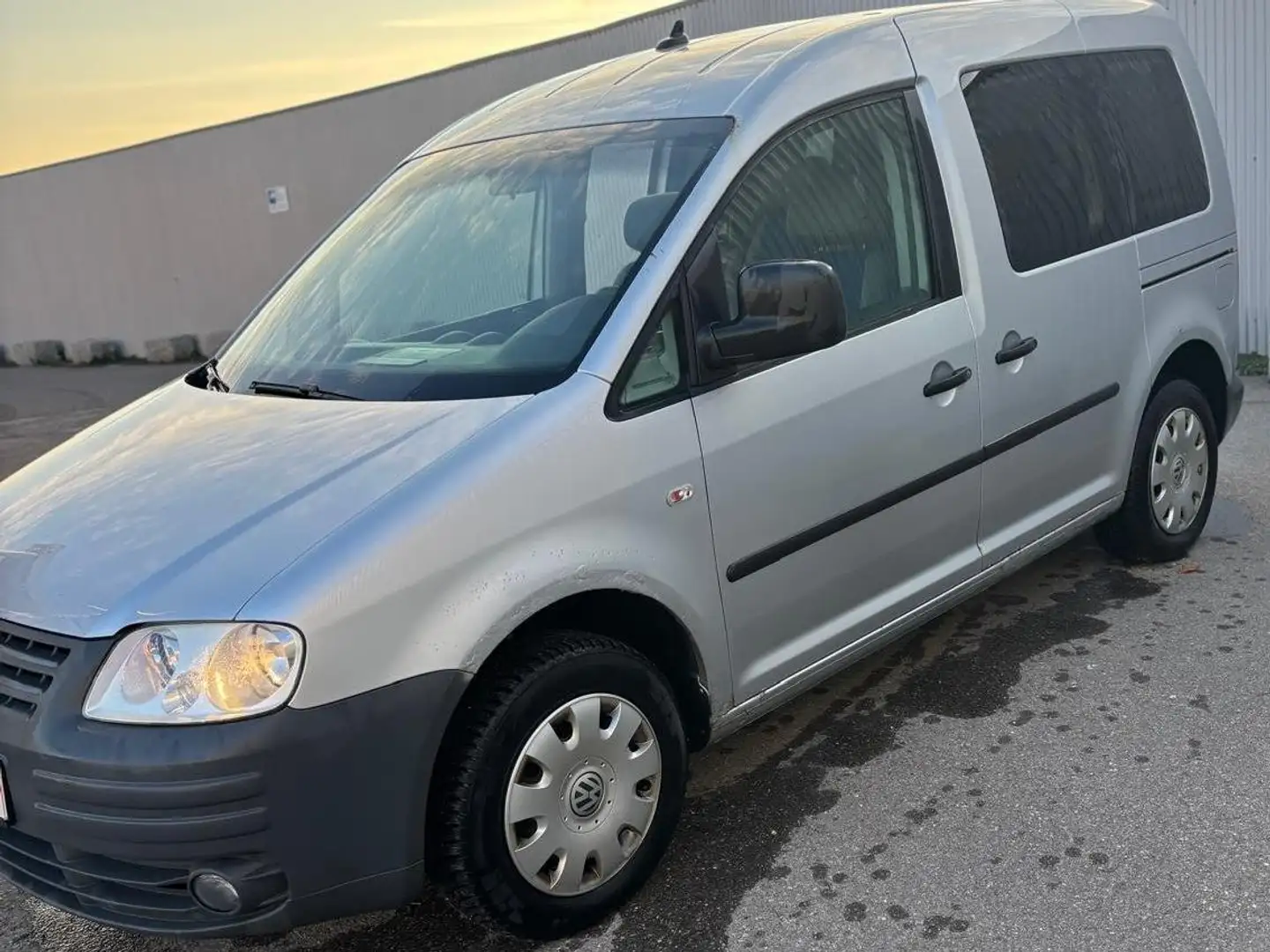 Volkswagen Caddy Caddy 1.9 TDI DPF Gewinner (5-Si.) Silber - 2