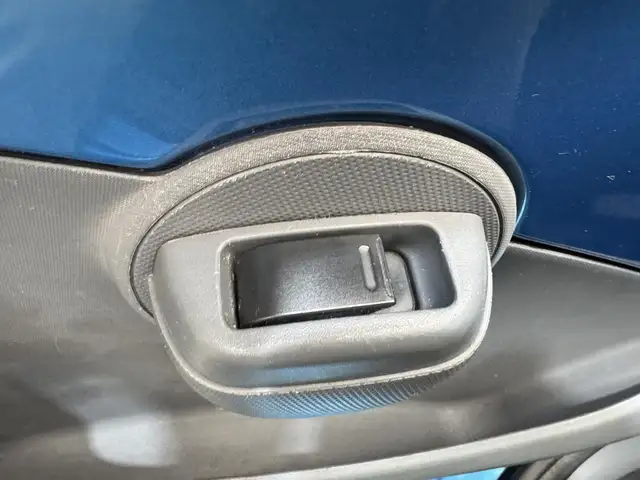 Peugeot 107 view 13