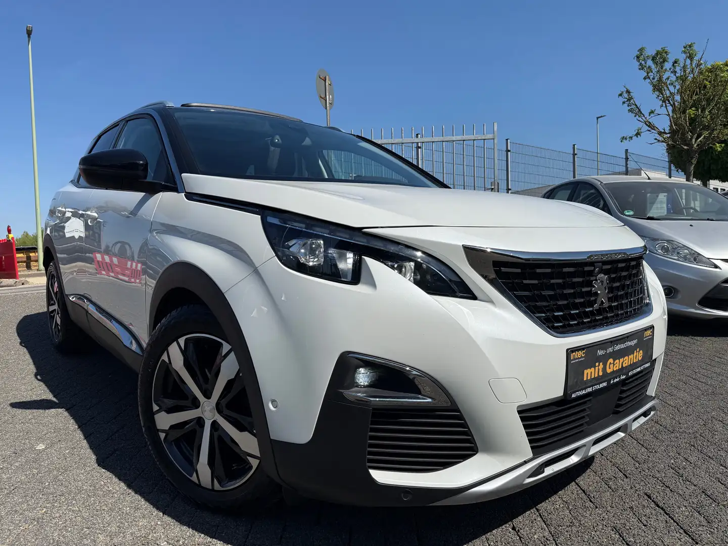 Peugeot 3008 Allure KEYLESS-360 KAMERA-LED-AHK Weiß - 2