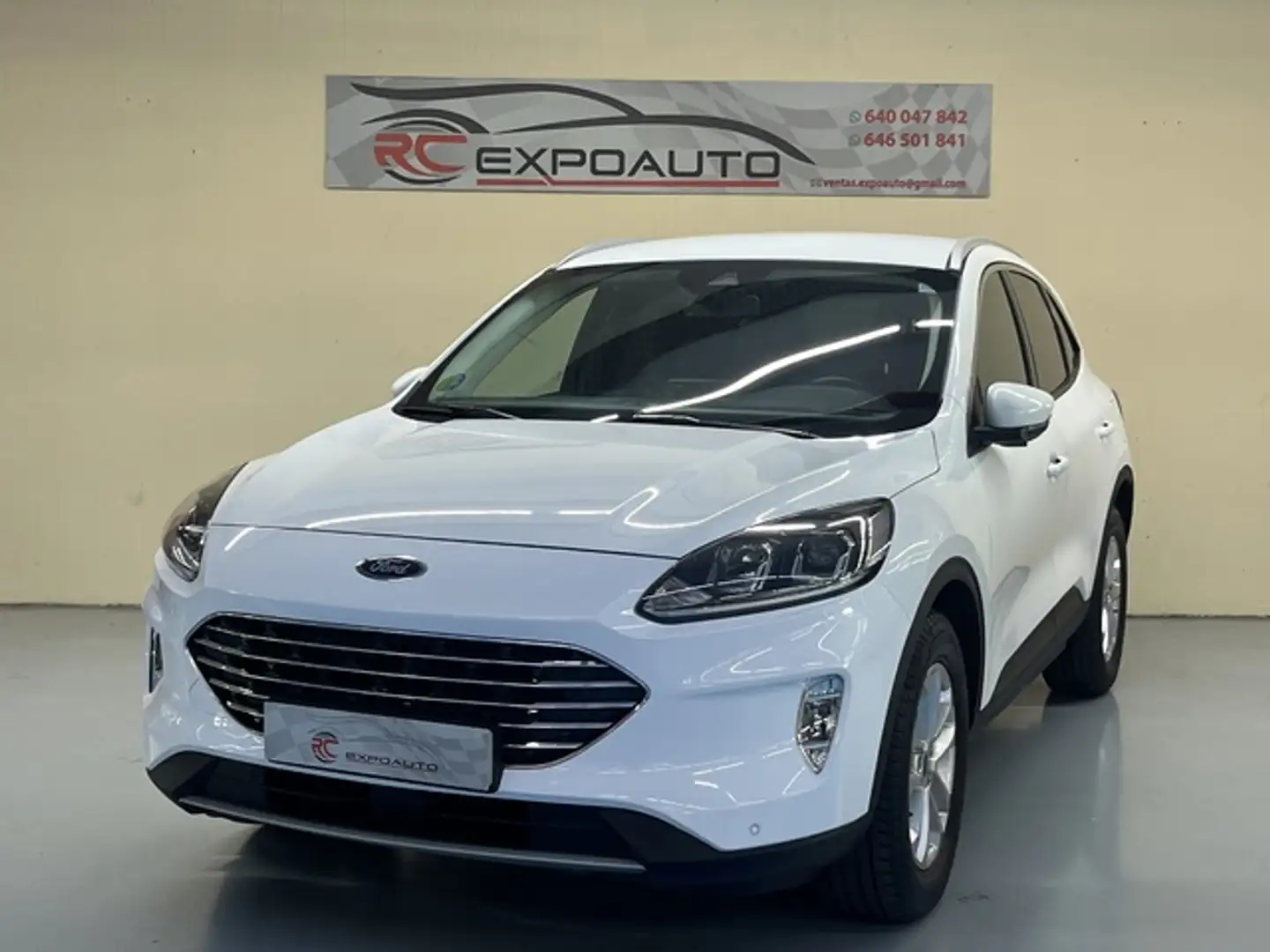Ford Kuga 2.0 EcoBlue MEHV ST-Line FWD 150 Blanc - 1
