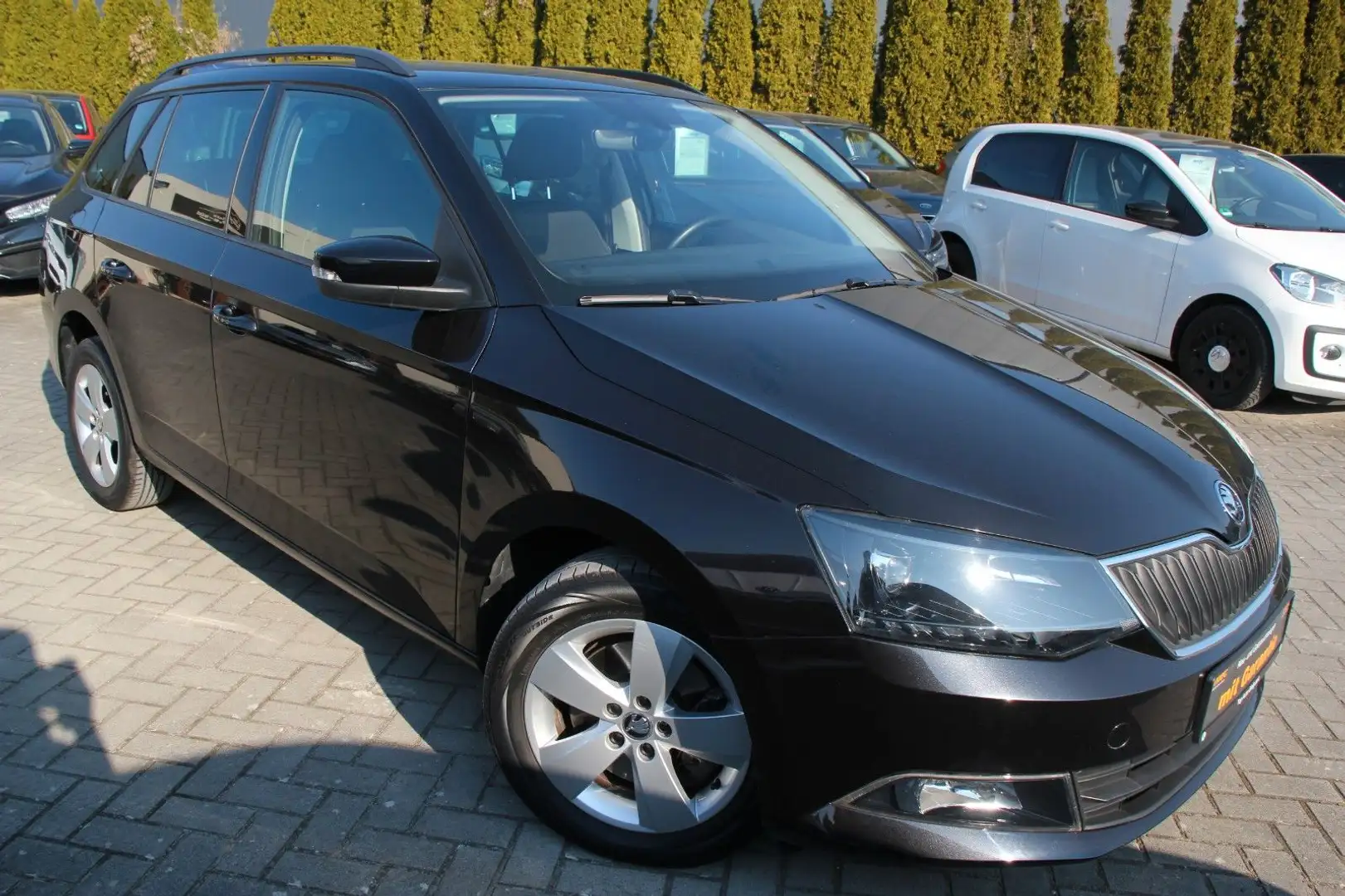 Skoda Fabia Combi Style DSG Klimaautom./Sitzhz/PDC/Alu Schwarz - 2