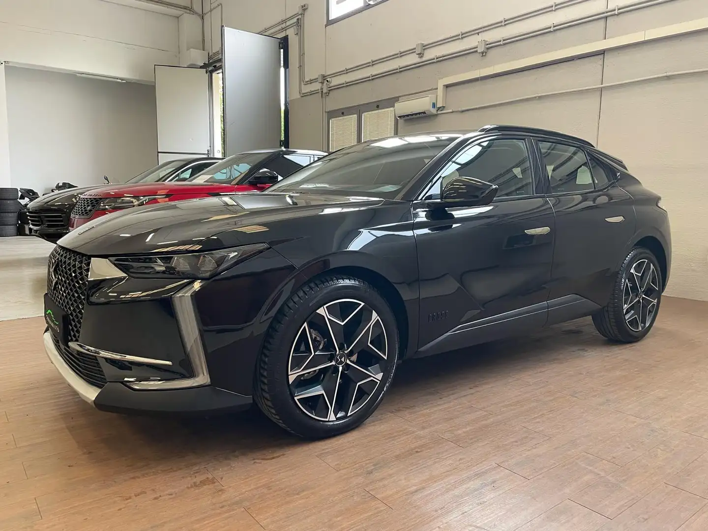 DS Automobiles DS 4 Crossback 1.5 bluehdi Cross Trocadero 130cv auto PERFETTA Schwarz - 1