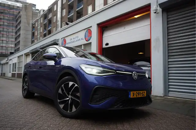 Volkswagen ID.5 Pro 77 kWh | 94%SOH | Panoramadak | MATRIX | Leer