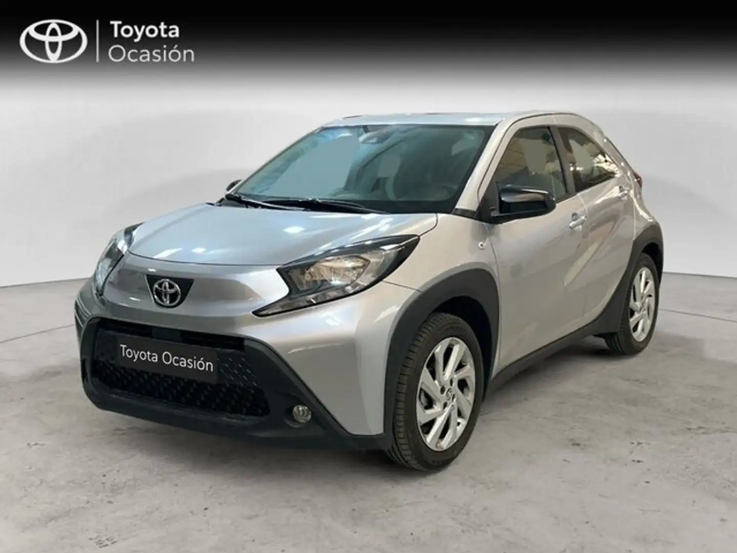 Toyota Aygo 5 Puertas Play 70 Automático (e-CVT) Gris - 1