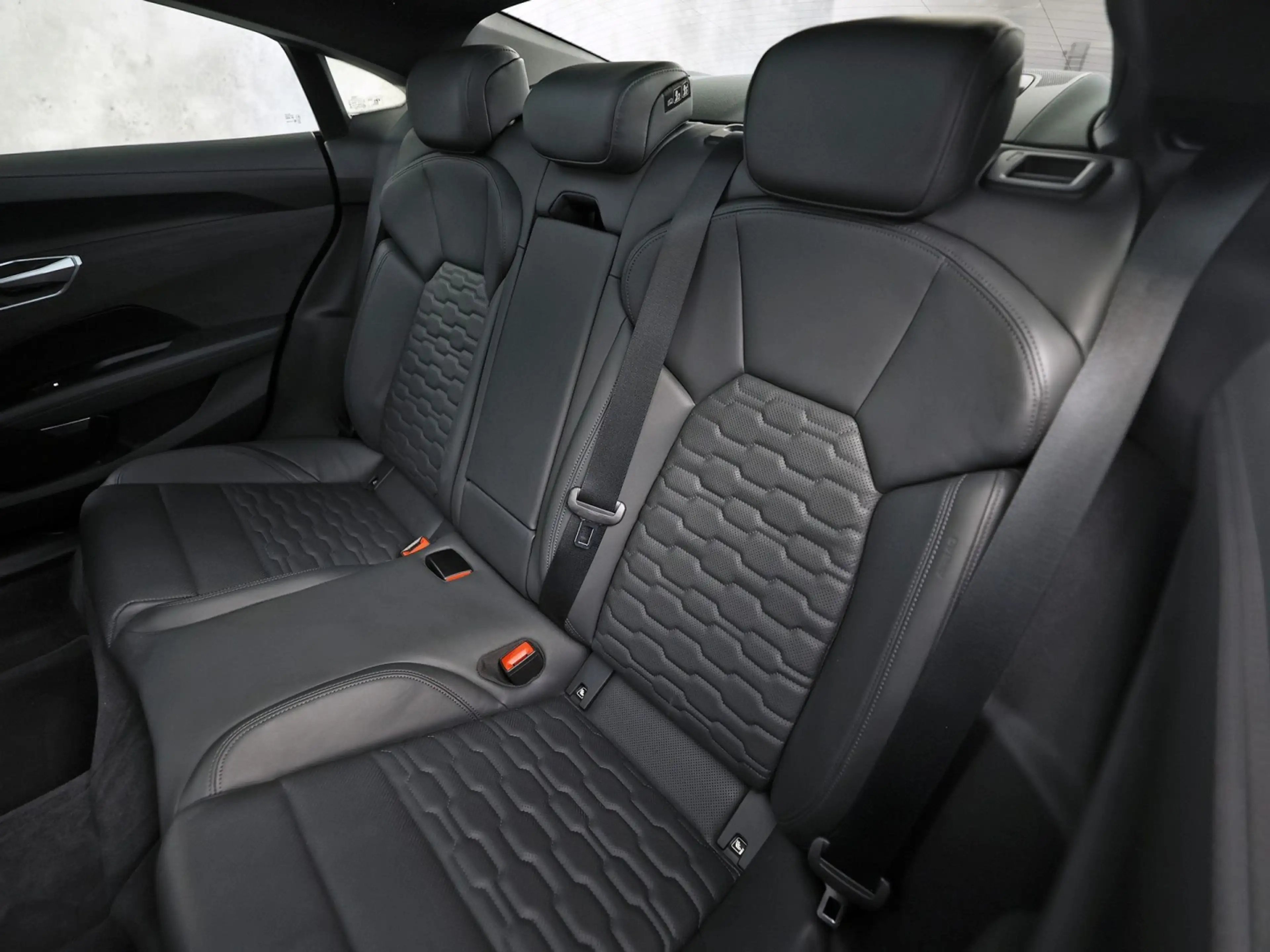 Audi e-tron GT GT 93 kWh Automaat 476Pk (APPLE CARPLAY, 360 CAMER — photo 17