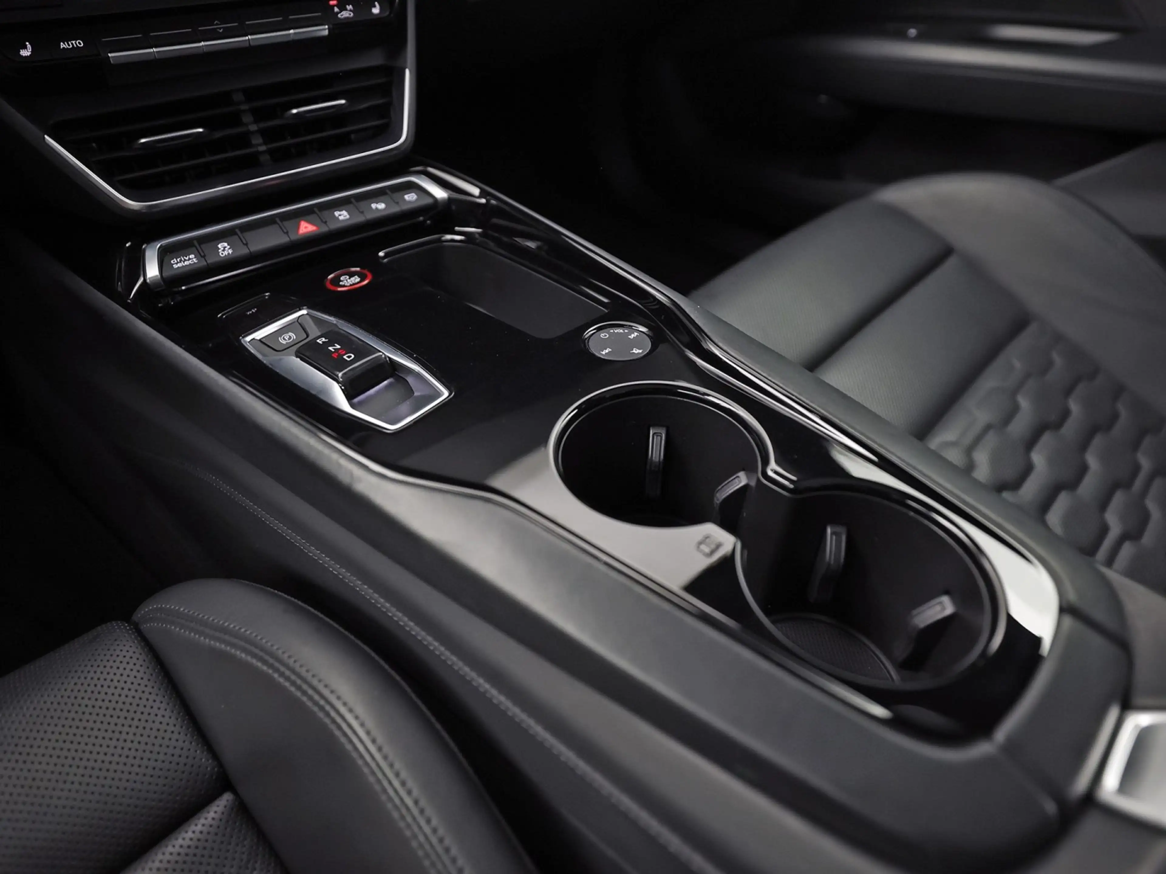 Audi e-tron GT GT 93 kWh Automaat 476Pk (APPLE CARPLAY, 360 CAMER — photo 10