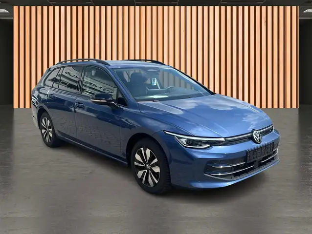 Volkswagen Golf view 5