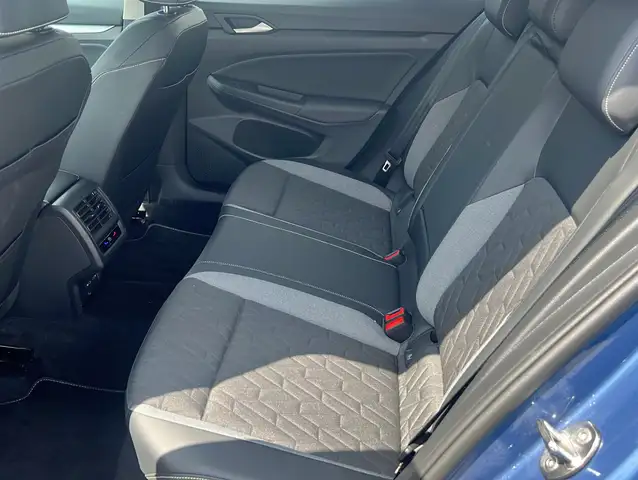 Volkswagen Golf view 7